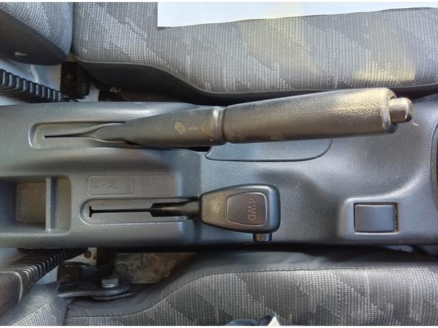 キャリイトラック ＫＣエアコン・パワステ　４ＷＤ（16枚目）