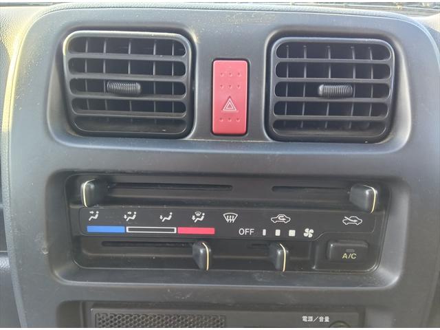 キャリイトラック ＫＣエアコン・パワステ　４ＷＤ（17枚目）