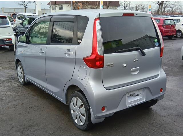 ｅＫワゴン Ｍ　４ＷＤ　純正ナビＴＶ　バックカメラ　ドライブレコーダー　アイドリングストップ　キーレス　ＣＤ　シートヒーター　ミラーヒーター　ＡＢＳ（6枚目）