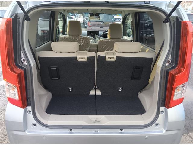 ムーヴ Ｘ　ＳＡＩＩＩ　４ＷＤ　純正エンジンスターター　スマートキー　アイドリングストップ　ＣＤ　シートヒーター　ミラーヒーター　誤発進抑制装置　横滑り防止装置　ＡＢＳ　禁煙車（13枚目）