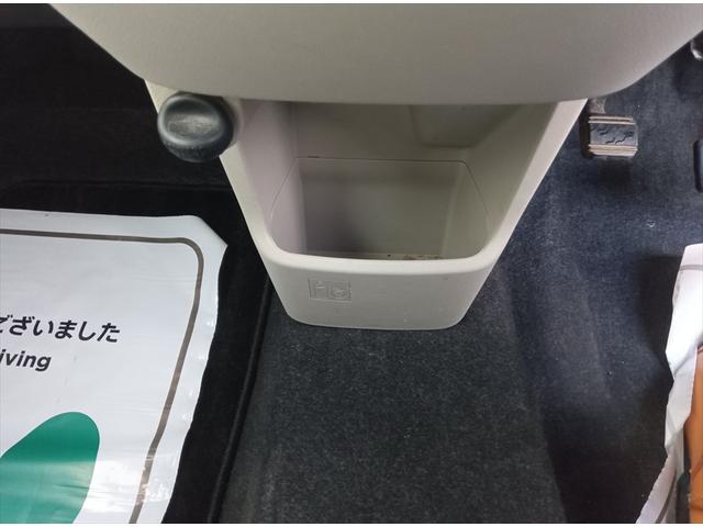 ムーヴ Ｘ　ＳＡＩＩＩ　４ＷＤ　純正エンジンスターター　スマートキー　アイドリングストップ　ＣＤ　シートヒーター　ミラーヒーター　誤発進抑制装置　横滑り防止装置　ＡＢＳ　禁煙車（28枚目）