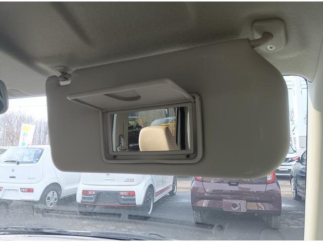 スペーシア Ｇ　４ＷＤ　スマートキー　アイドリングストップ　シートヒーター　ミラーヒーター　ＣＤ　禁煙車（29枚目）