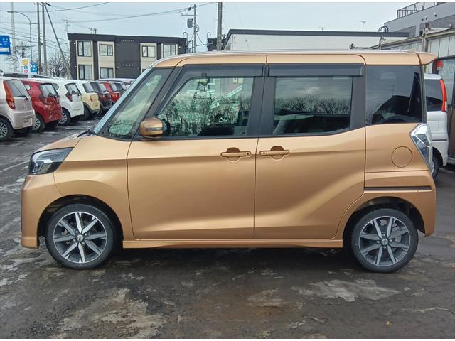 デイズルークス ハイウェイスター　Ｇターボ　４ＷＤ　衝突軽減ブレーキ　Ｂｌｕｅｔｏｏｔｈ　全周囲カメラ　ドライブレコーダー　純正ナビＴＶ　両側パワースライドドア　ＥＴＣ　スマートキー　アイドリングストップ　ＣＤ　ＤＶＤ　シートヒーター（7枚目）