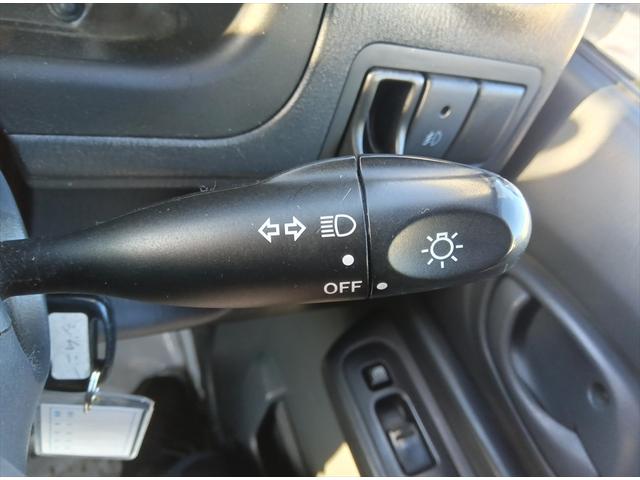 ジムニー ワイルドウインド　４ＷＤ　ＥＴＣ　シートヒーター　ミラーヒーター　純正アルミホイール　キーレス　禁煙車　ＡＢＳ（20枚目）