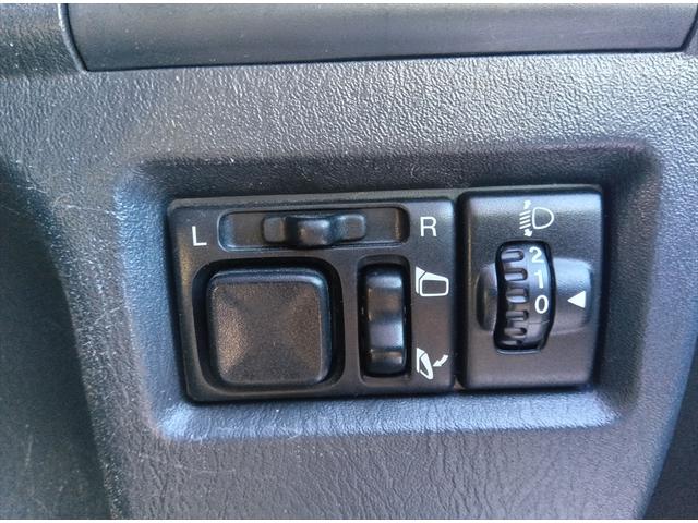 ジムニー ワイルドウインド　４ＷＤ　ＥＴＣ　シートヒーター　ミラーヒーター　純正アルミホイール　キーレス　禁煙車　ＡＢＳ（31枚目）