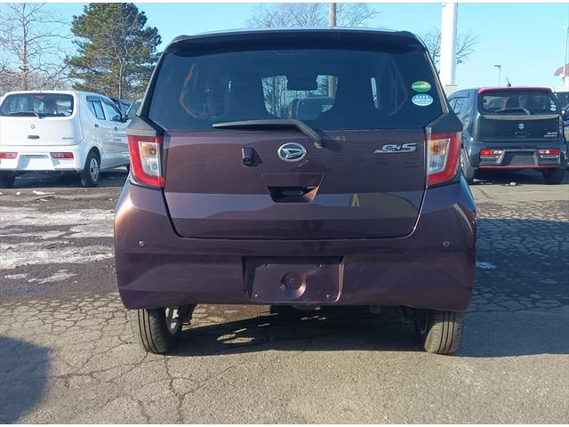 �D�y�{�X�̓W���䐔�͖�P�O�O��I