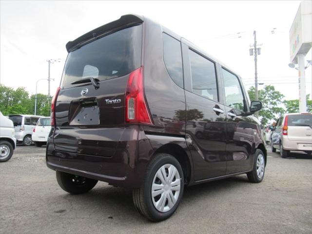 タント Ｌ　ＩＤＬＥレス　４ＷＤ　届出済未使用車　衝突軽減ブレーキ　バックカメラ　スマートキー　純正エンジンスターター　シートヒーター　ミラーヒーター　ＬＥＤヘッドライト　誤発進抑制装置　横滑り防止装置（3枚目）