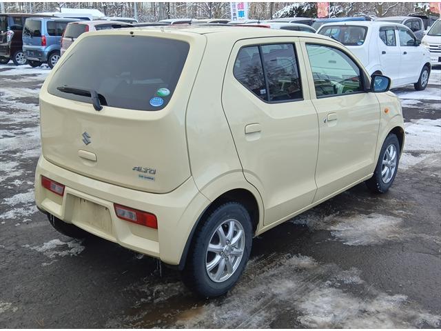 アルト Ｓ　４ＷＤ　アイドリングストップ　キーレス　ＣＤ　横滑り防止装置　シートヒーター　ミラーヒーター　社外アルミホイール　ワンオーナー　ＡＢＳ　電動格納ミラー（4枚目）