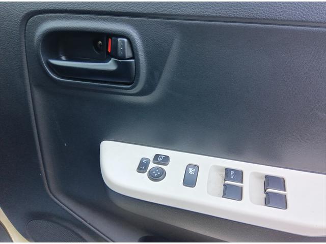 アルト Ｓ　４ＷＤ　アイドリングストップ　キーレス　ＣＤ　横滑り防止装置　シートヒーター　ミラーヒーター　社外アルミホイール　ワンオーナー　ＡＢＳ　電動格納ミラー（29枚目）