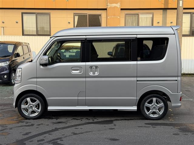 エブリイワゴン PZターボスペシャル 両側パワ-スライドドア キーレススタートシステム ESC パートタイム4WD ナビ・TV フルオートエアコン プッシュスタートスマートキー 盗難防止システム ABS アルミホイール パワーステアリング(4枚目)