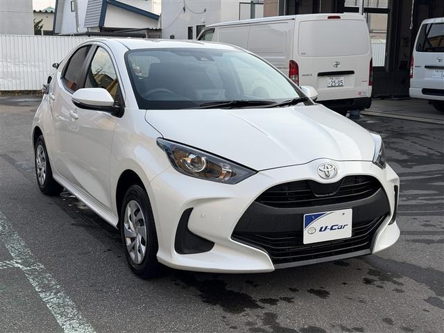 ヤリス X 追突防止装置 VSC スマートキー&プッシュスタート イモビライザー 寒冷地仕様 Bカメラ マニュアルエアコン ETC付 ナビ Aクルコン レンタアップ 4WD パワーウインドウ ABS キーレス(3枚目)