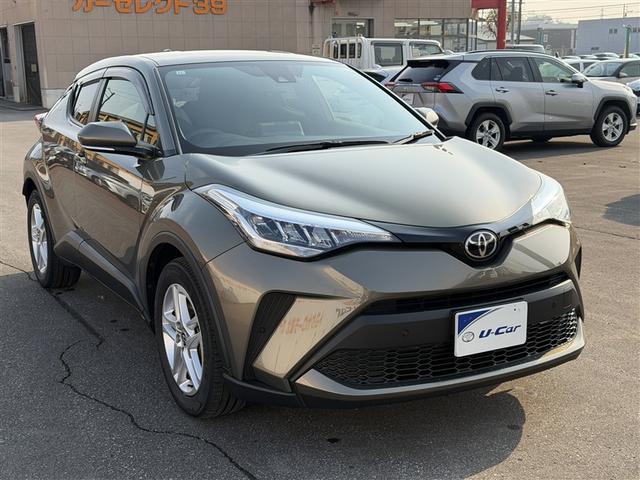C-HR S-T 横滑防止装置 地デジ Bモニター メモリナビ ABS パワーウインドウ AAC 盗難防止システム ナビTV クルコン サイドエアバッグ アルミ キーフリー ドラレコ エアバッグ 4WD ETC(3枚目)