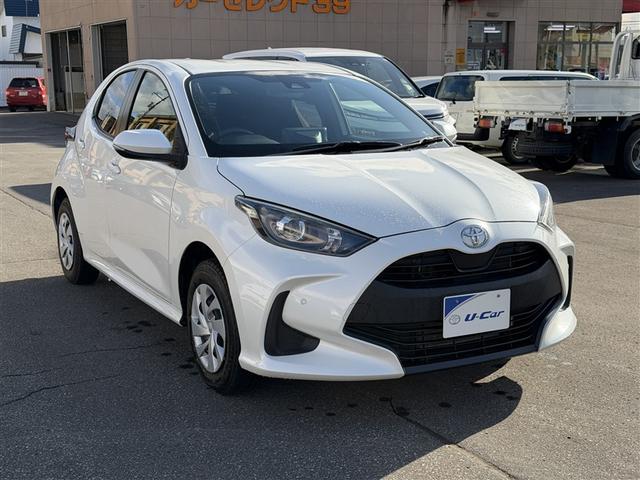 ヤリス X 追突防止装置 VSC スマートキー&プッシュスタート イモビライザー 寒冷地仕様 Bカメラ マニュアルエアコン ETC付 ナビ Aクルコン レンタアップ 4WD パワーウインドウ ABS キーレス(3枚目)