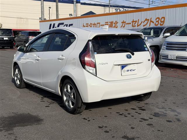 アクア S HDDナビゲーション スマートキープッシュスタート キーレスエントリ ドラレコ付 フルセグ地デジ イモビ ナビ&TV オートエアコン デュアルエアバック ESC Bカメラ パワーウィンドウ ETC(5枚目)