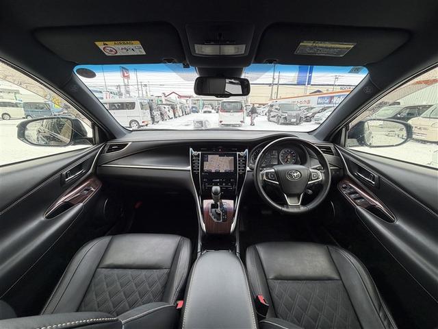 ハリアー プレミアム　アドバンスドパッケージ　インテリジェントクリアランスソナー　ＰＳ　ＶＳＣ　地デジＴＶ　クルーズコントロール　ナビＴＶ　スマートキー　電動シート　ＡＷ　ＬＥＤランプ　寒冷地仕様　ＥＴＣ　４ＷＤ　ＤＶＤ　アイドリングストップ（12枚目）