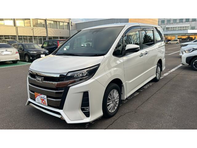 ノア Ｓｉ　ダブルバイビー　トヨタセーフティーセンス　ＬＥＤヘッドライト　社外フルセグナビ　バックモニター　後席モニター　ＥＴＣ　クルーズコントロール　スマートキー＆純正エンジンスターター　両側電動スライドドア（2枚目）