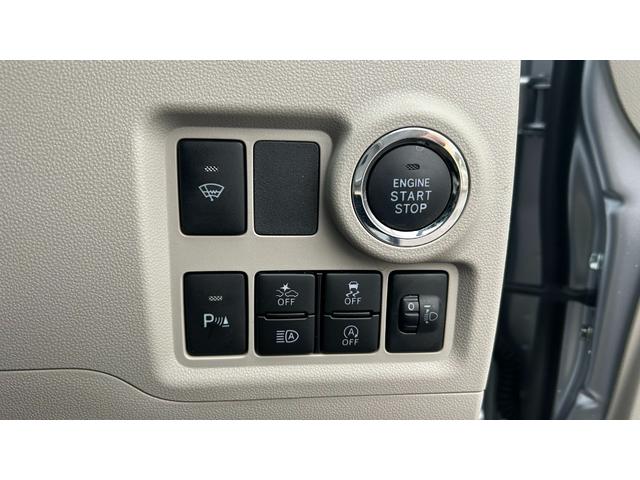 パッソ Ｘ　スマートアシスト３　純正ワンセグナビ　バックガイドモニター　運転席シートヒーター　スマートキー　ＶＳＣ　ＴＣＲ　４ＷＤ　ＥＴＣ　ベンチシート　アイドリングストップ　オートマチックハイビーム　ＣＤ（17枚目）