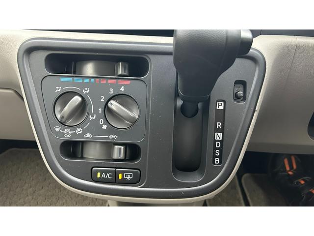 パッソ Ｘ　スマートアシスト３　純正ワンセグナビ　バックガイドモニター　運転席シートヒーター　スマートキー　ＶＳＣ　ＴＣＲ　４ＷＤ　ＥＴＣ　ベンチシート　アイドリングストップ　オートマチックハイビーム　ＣＤ（22枚目）