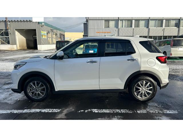 ライズ Z スマートアシスト 純正フルセグナビ バックガイドモニター ETC クルーズコントロール スマートキー&純正エンジンスターター 運手席・助手席シートヒーター LEDヘッドライト 夏冬アルミホイール(9枚目)