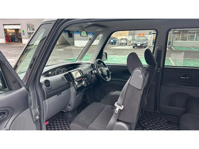 タント カスタムＲＳ　ターボ４ＷＤ　社外フルセグナビ　バックモニター　ＥＴＣ　スマート―　エンジンスターター　片側電動スライドドア　ドライブレコーダー前後　夏冬アルミホイール（10枚目）