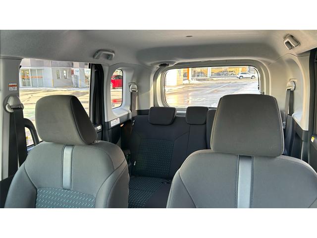 ルーミー カスタムＧ　衝突回避スマートアシスト　ＬＥＤヘッドライト　純正フルセグナビ　バックガイドモニター　スマートキー　エンジンスターター　ＥＴＣ夏冬アルミホイール　ワンオーナー車（10枚目）