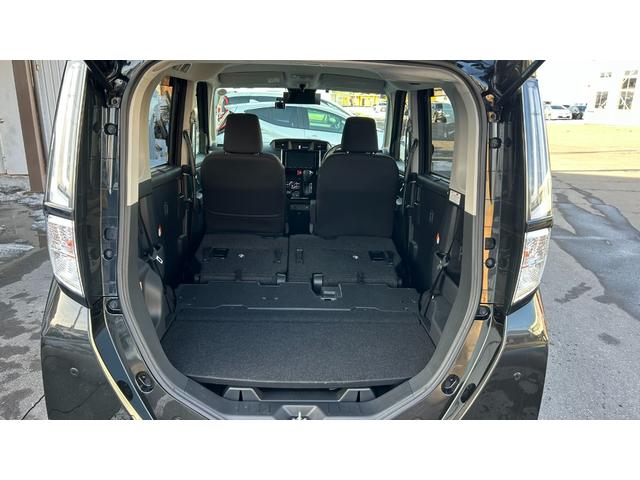 ルーミー カスタムＧ　衝突回避スマートアシスト　ＬＥＤヘッドライト　純正フルセグナビ　バックガイドモニター　スマートキー　エンジンスターター　ＥＴＣ夏冬アルミホイール　ワンオーナー車（16枚目）