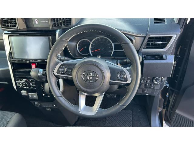 ルーミー カスタムＧ　衝突回避スマートアシスト　ＬＥＤヘッドライト　純正フルセグナビ　バックガイドモニター　スマートキー　エンジンスターター　ＥＴＣ夏冬アルミホイール　ワンオーナー車（17枚目）