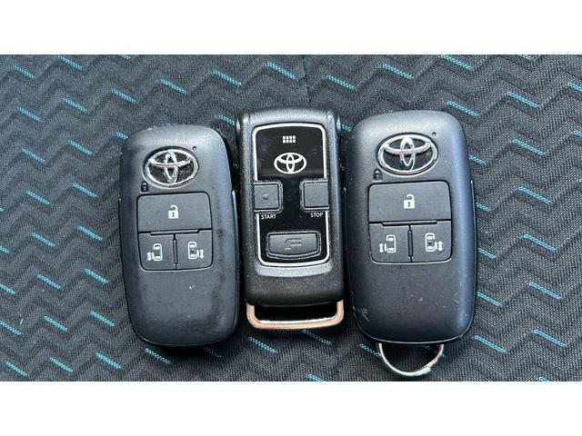 ルーミー カスタムＧ　衝突回避スマートアシスト　ＬＥＤヘッドライト　純正フルセグナビ　バックガイドモニター　スマートキー　エンジンスターター　ＥＴＣ夏冬アルミホイール　ワンオーナー車（32枚目）