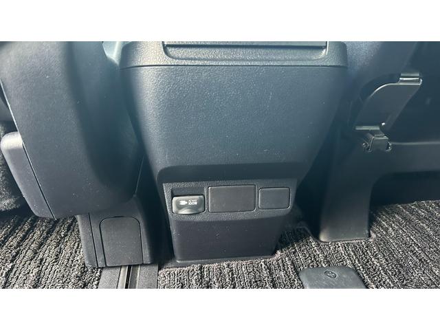 アルファード 2.5S Aパッケージ アルパイン製10インチフルセグナビ バックガイドモニター 天井後席モニター キー一体型エンジンスターター 両側電動スライドドア LEDヘッドライト ドライブレコーダー クルーズコントロール(13枚目)