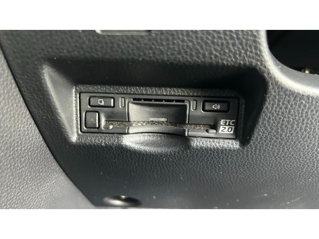 ヴォクシー Ｓ－Ｚ　トヨタセーフティーセンス　ＤＡフルセグナビ　パノラミックビューモニター　ＨＤＭＩ端子　１４型有機ＥＬ後席モニター　デジタルインナーミラー　アドバンストパーク　運転席・助手席シートヒーター付き（26枚目）