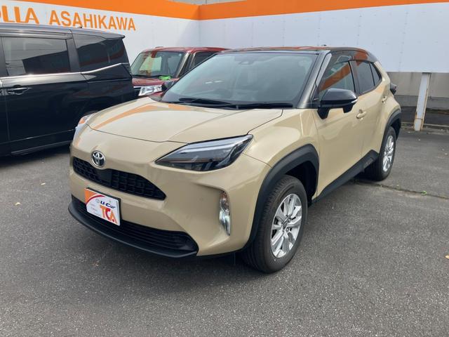 ヤリスクロス Ｇ　サイドバイザー　ＴＳＳ　ディスプレイオーディオ　バックカメラ　ベージュ×ブラックツートンカラー　４ＷＤ（5枚目）