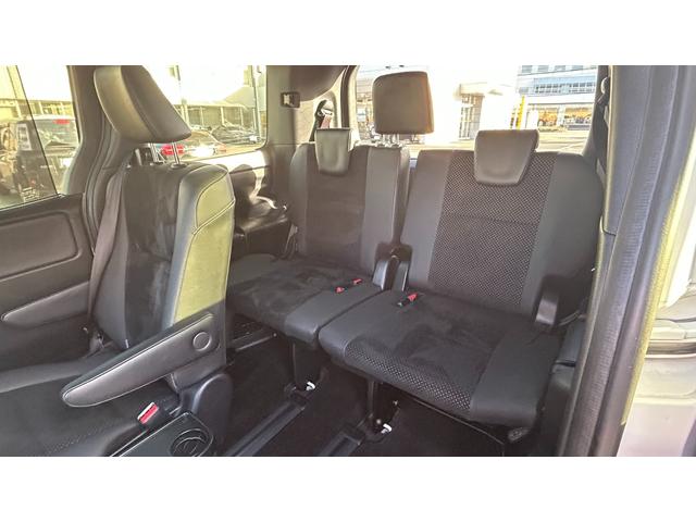 ヴォクシー ＺＳ　煌ＩＩＩ　トヨタセーフティーセンス　ＬＥＤヘッドライト　社外フルセグナビ　バックモニター　後席モニター　スマートキー＆純正エンジンスターター　クルーズコントロール（13枚目）