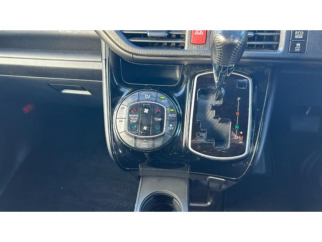 ヴォクシー ＺＳ　煌ＩＩＩ　トヨタセーフティーセンス　ＬＥＤヘッドライト　社外フルセグナビ　バックモニター　後席モニター　スマートキー＆純正エンジンスターター　クルーズコントロール（26枚目）