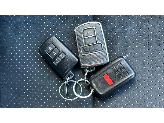 ヴォクシー ＺＳ　煌ＩＩＩ　トヨタセーフティーセンス　ＬＥＤヘッドライト　社外フルセグナビ　バックモニター　後席モニター　スマートキー＆純正エンジンスターター　クルーズコントロール（29枚目）
