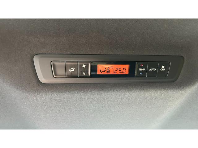 ヴォクシー ＺＳ　煌ＩＩＩ　トヨタセーフティーセンス　ＬＥＤヘッドライト　社外フルセグナビ　バックモニター　後席モニター　スマートキー＆純正エンジンスターター　クルーズコントロール（34枚目）