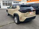 ヤリスクロス Ｇ　サイドバイザー　ＴＳＳ　ディスプレイオーディオ　バックカメラ　ベージュ×ブラックツートンカラー　４ＷＤ（6枚目）