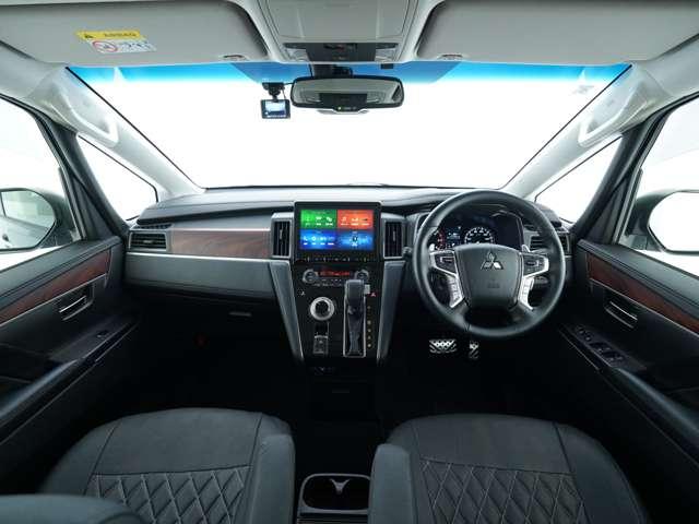 デリカＤ：５ Ｐ　純正１０．１型ナビ　バックカメラ　ドライブレコーダー　ＥＴＣ　電動シート　電動リアゲート　電動サイドステップ（6枚目）