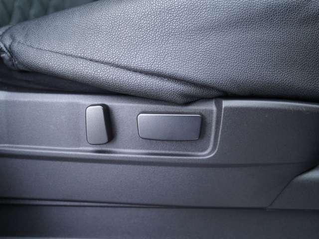 デリカＤ：５ Ｐ　純正１０．１型ナビ　バックカメラ　ドライブレコーダー　ＥＴＣ　電動シート　電動リアゲート　電動サイドステップ（22枚目）