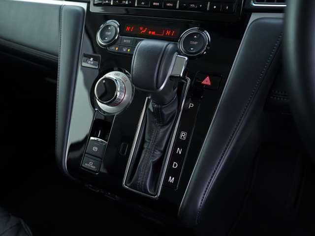 デリカＤ：５ Ｐ　純正１０．１型ナビ　バックカメラ　ドライブレコーダー　ＥＴＣ　電動シート　電動リアゲート　電動サイドステップ（26枚目）