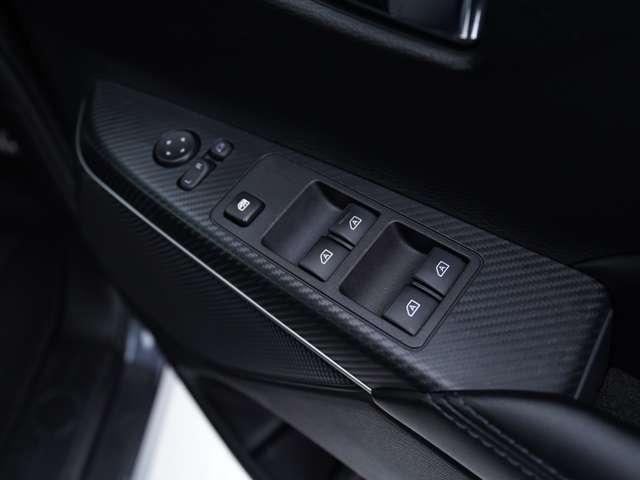 デリカＤ：５ Ｐ　純正１０．１型ナビ　バックカメラ　ドライブレコーダー　ＥＴＣ　電動シート　電動リアゲート　電動サイドステップ（34枚目）