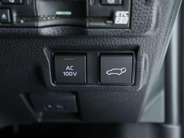 カローラクロス ハイブリッド　Ｚ　純正１０．５インチナビ　全周囲カメラ　ＥＴＣ　寒冷地仕様　１５００Ｗ給電　電動シート　電動リアゲート　ガラスルーフ（12枚目）