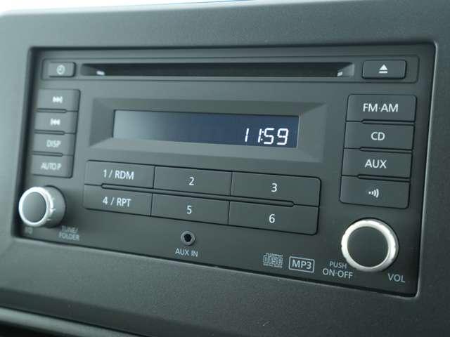 eKワゴン M CDオーディオ 夏冬タイヤセット有 シートヒーター 充電式USBソケット 障害物センサー レーンキープアシスト(4枚目)