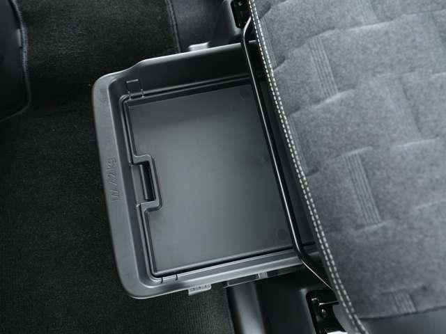 デリカミニ Ｇ　プレミアム　リミテッドエディション　ＣＤオーディオ　マルチアラウンドモニター　ハーフレザーシート　両側電動スライドドア　ステアリングヒーター　４ＷＤ　バックカメラ　アルミホイール　ベンチシート　シートヒーター　オートクルーズコントロール（32枚目）