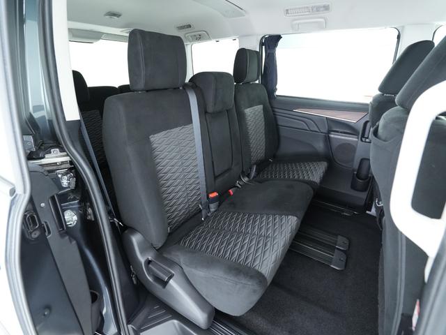 デリカD:5 P 純正10.1型ナビ マルチアラウンドモニター 後席モニター 両側電動スライドドア 電動サイドステップ 純正エンジンスターター 夏冬タイヤセット 後席カーテン(8枚目)