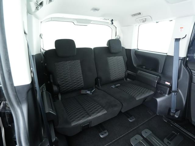 デリカD:5 P 純正10.1型ナビ マルチアラウンドモニター 後席モニター 両側電動スライドドア 電動サイドステップ 純正エンジンスターター 夏冬タイヤセット 後席カーテン(9枚目)