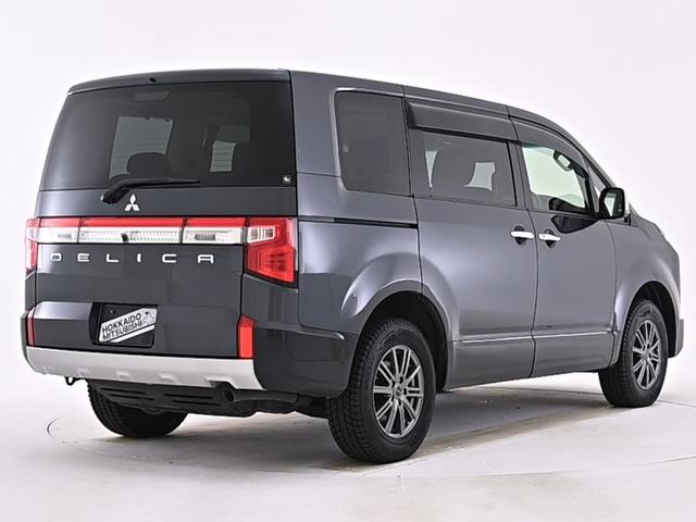 デリカD:5 P 純正10.1型ナビ マルチアラウンドモニター 後席モニター 両側電動スライドドア 電動サイドステップ 純正エンジンスターター 夏冬タイヤセット 後席カーテン(19枚目)