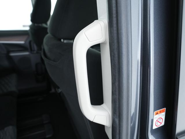 デリカD:5 P 純正10.1型ナビ マルチアラウンドモニター 後席モニター 両側電動スライドドア 電動サイドステップ 純正エンジンスターター 夏冬タイヤセット 後席カーテン(35枚目)