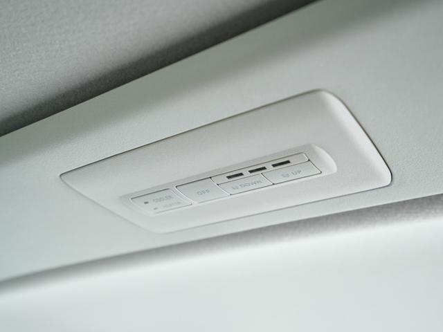 デリカD:5 P 純正10.1型ナビ マルチアラウンドモニター 後席モニター 両側電動スライドドア 電動サイドステップ 純正エンジンスターター 夏冬タイヤセット 後席カーテン(36枚目)