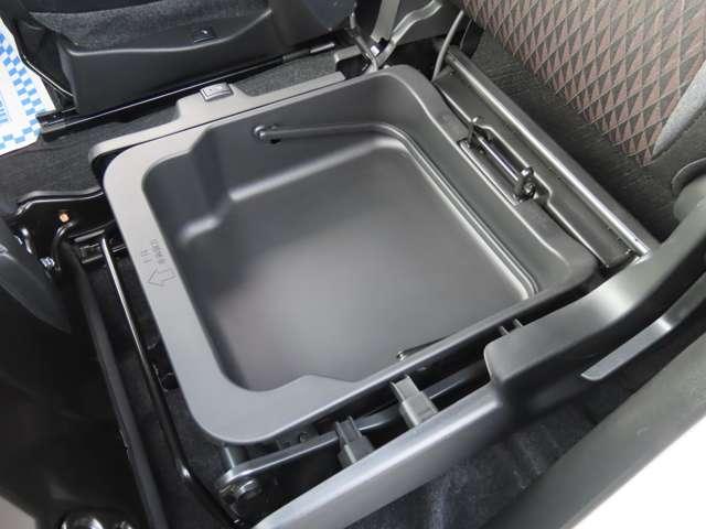 ����Ȃ̍��ȉ��ɂ͎Ԍ��؂������ۂ�Ǝ��߂邱�Ƃ��o������[�X�y�[�X��������Ă���܂��I