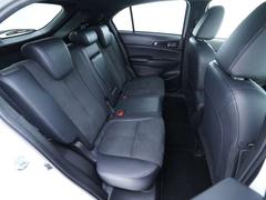 ���ʥ����ȤǤ������ߤΤ�����ʤ����ʾ��֤�ݻ����Ƥ��ꡢ�νŤ򤫤��ƺ¤äƤ����褤�����ǲ����֤��Ƥ���ޤ���ŷ�����ˤʤäƤ���ޤ��Τǡ�������ⴶ�������ˤ����ʤäƤ���ޤ��� 7